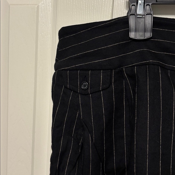 Lauren Ralph Lauren Plus Pinstripe Linen Blend Shorts - Picture 4 of 11
